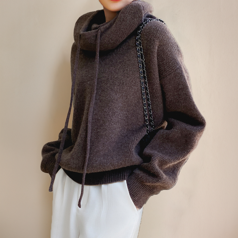 L'AMOURÉLLE MERINO WOOL TURTLENECK SWEATER